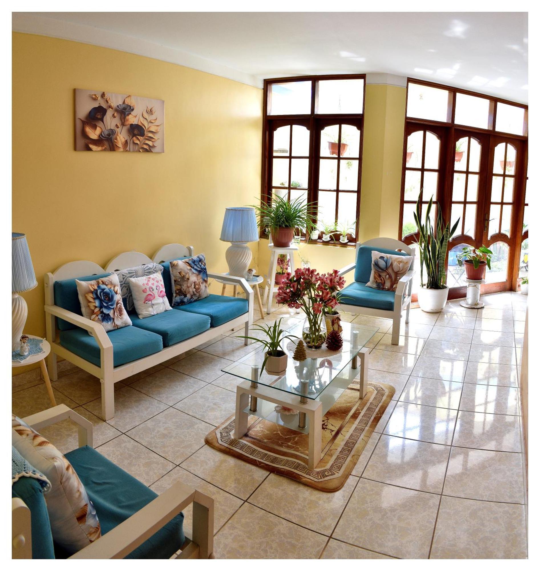 Hospedaje La Casa Blanca Urbanizacion Buenos Aires Exterior photo